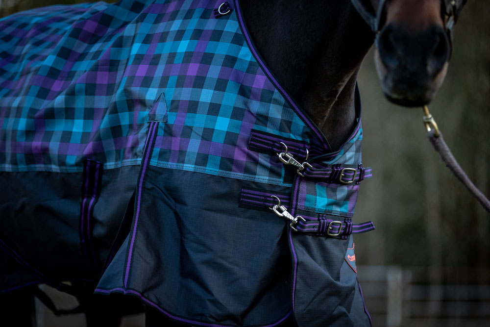 Horses Turnout Pferdekoppeldecke – 200g, Wasserdicht & Gepolstert, Mit Kreuzgurten – Größe 135 Cm (M), Blau